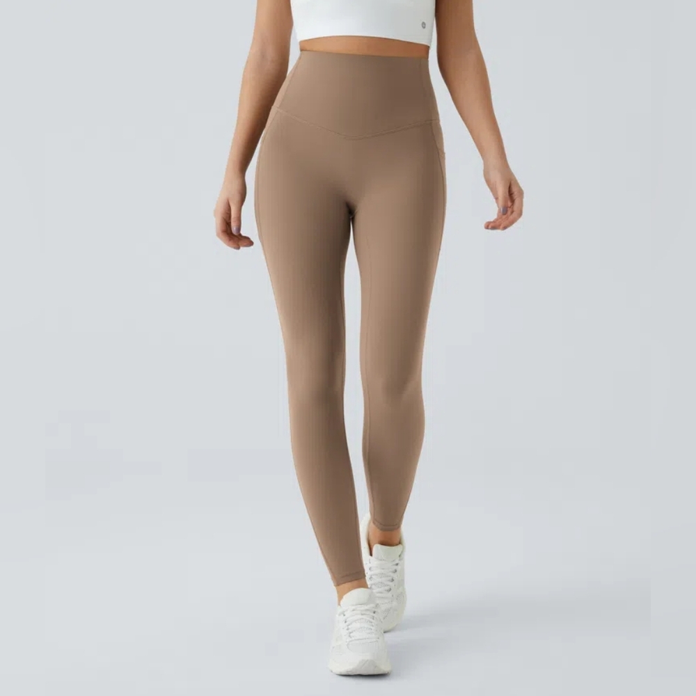 Halara UltraSculpt™ SoCinched High Waisted Tummy Control Side Pocket Tights